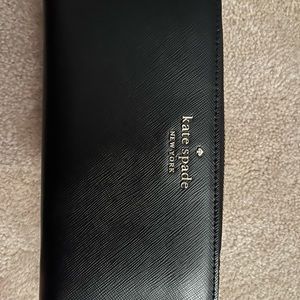 Kate Spade Large slim wallet